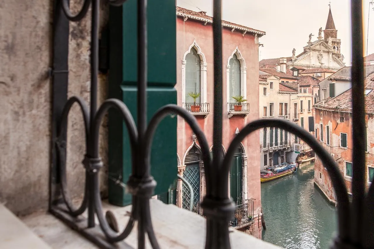 Apartment La Fenice Double Canal View Venice