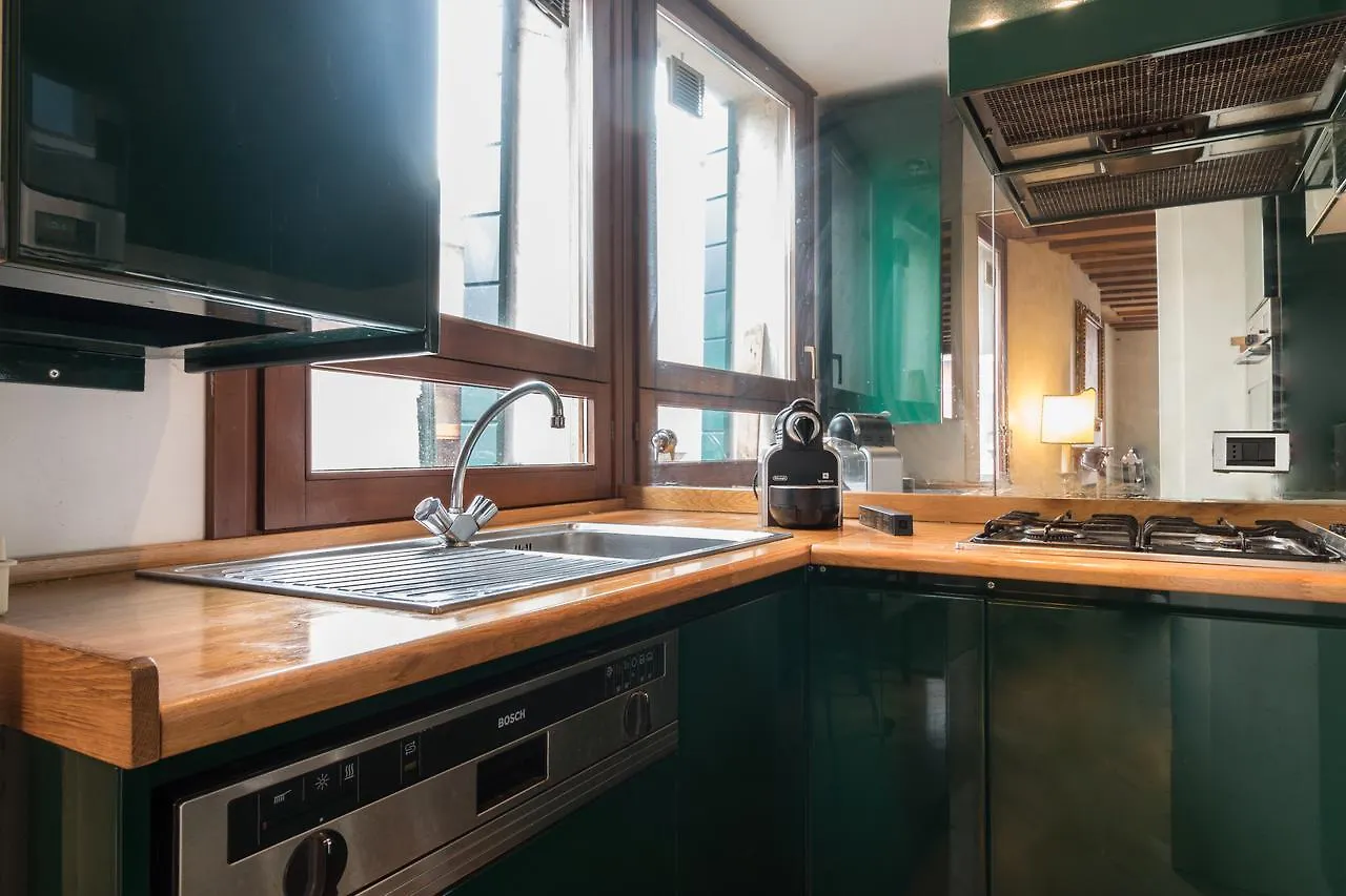 Apartment La Fenice Double Canal View Venice